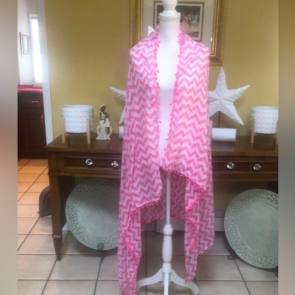 Lilly Pulitzer for Target Pink & White Belladonna Chevron Pineapple Print Scarf - Picture 2 of 15